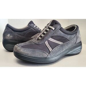 Grasshoppers Shoes Get Fit Slip On Sneakers EH38621 10M Grey Suede & Mesh Stripe